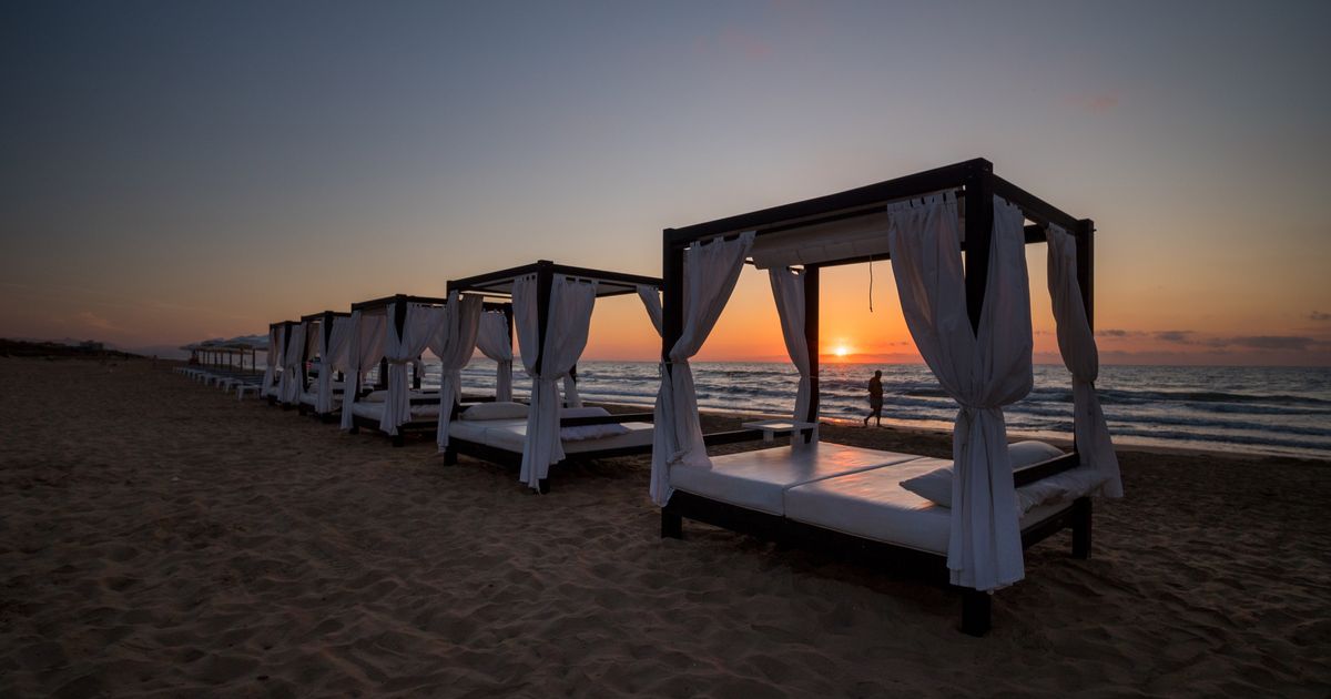 Exit les transats, cette alternative inspirée de White Lotus fait sensation en 2025 (mais elle n'est pas donnée)